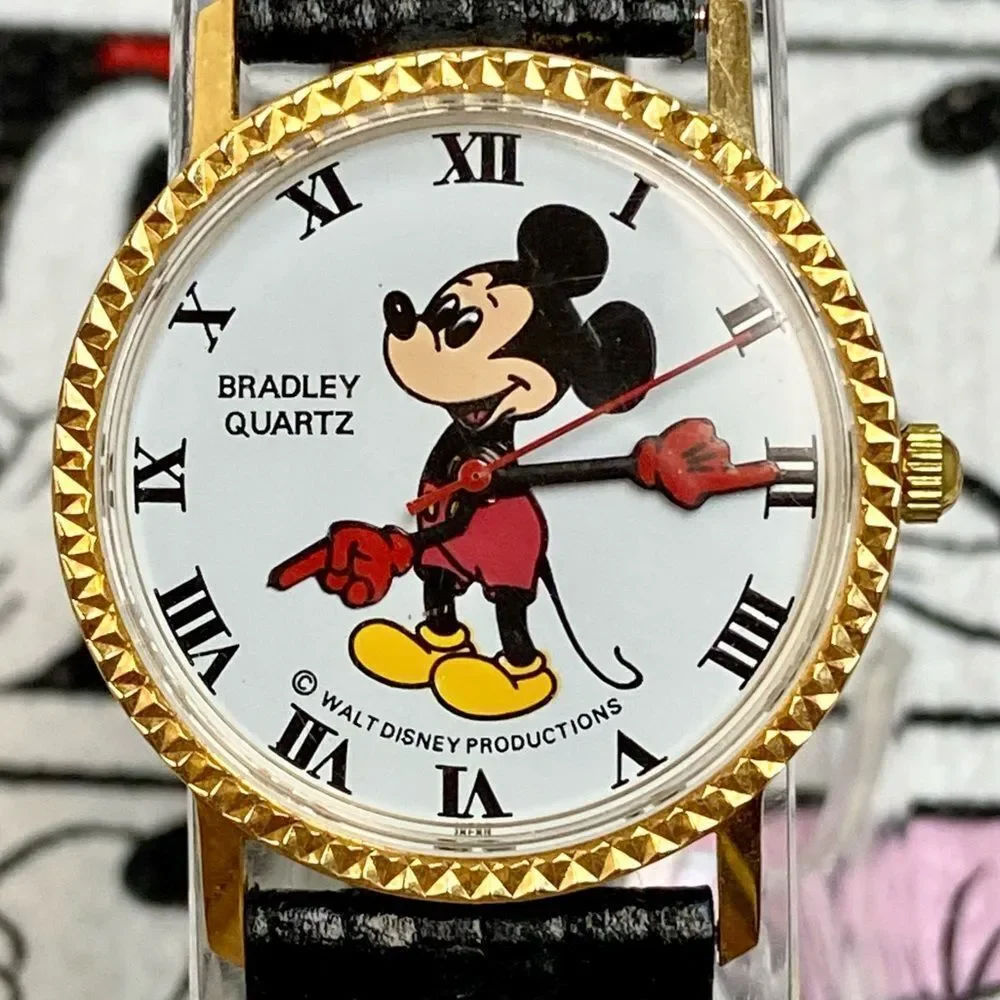 Vintage Walt Disney Productions Bradley Coin Edge Mickey Mouse Watch